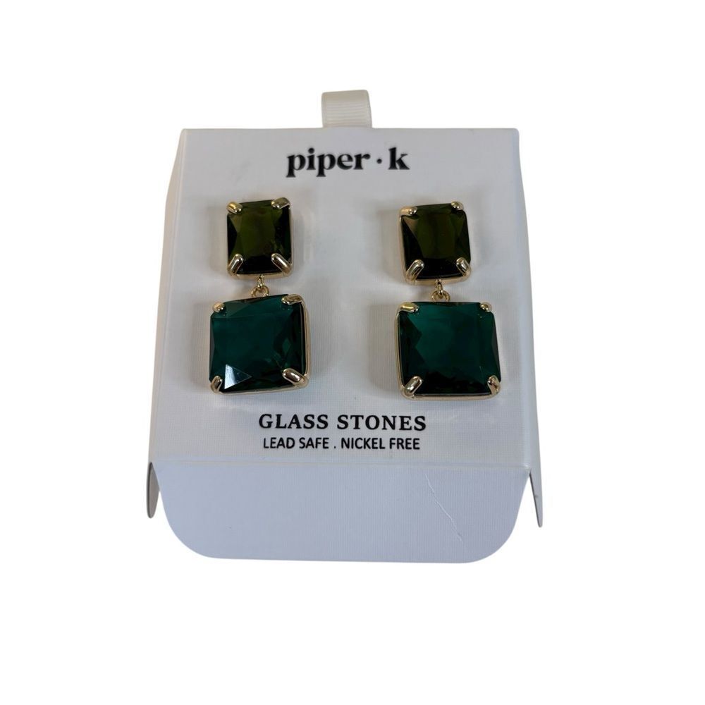Gorgeous Two Faceted Geometric Green Glass Stone Dangle Earrings. - Picture 4 of 6